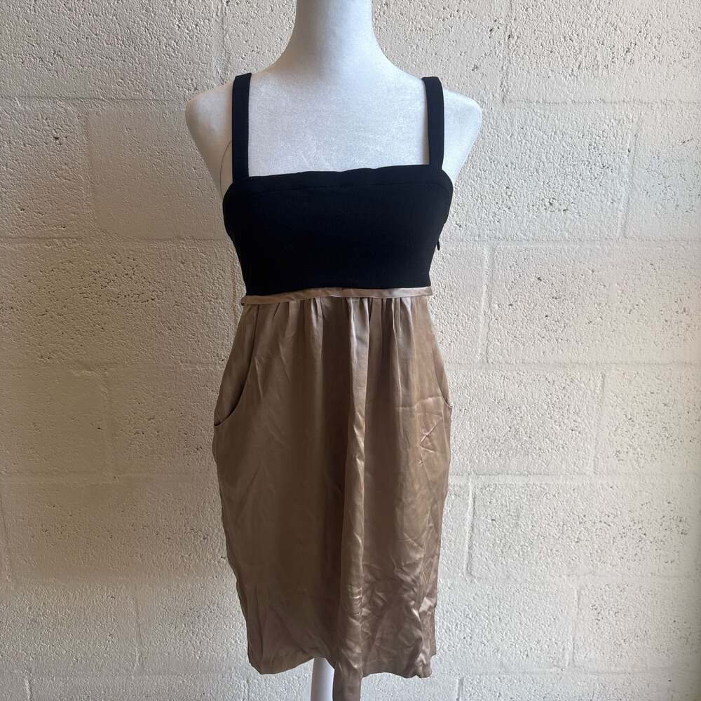 Cindy Lee Two-Tone Sleeveless Empire Waist Cocktail Dress with Pockets